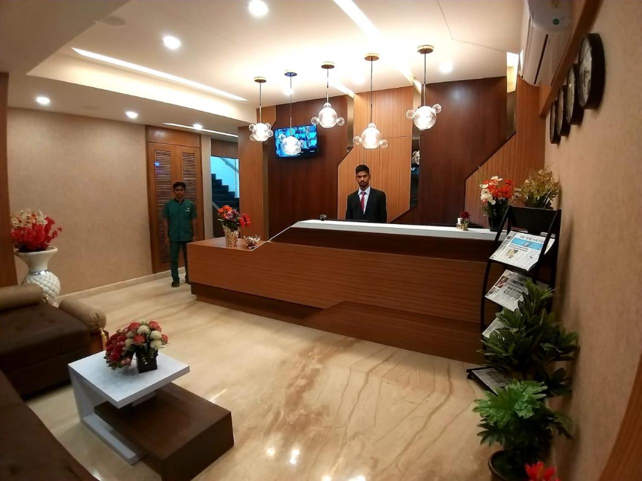 Grand Elegant Hotel เชนไน ภายนอก รูปภาพ